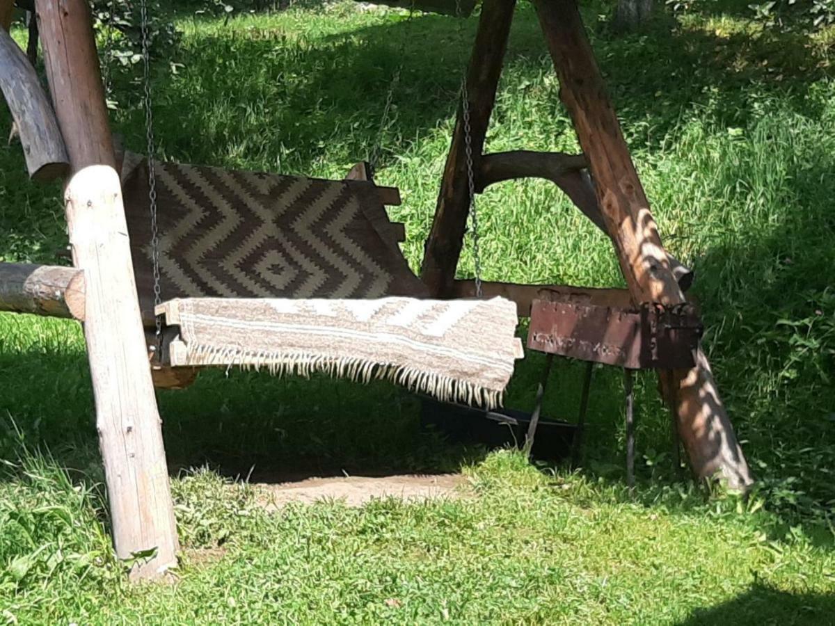 Котедж "Барвінок" Verkhovyna Εξωτερικό φωτογραφία